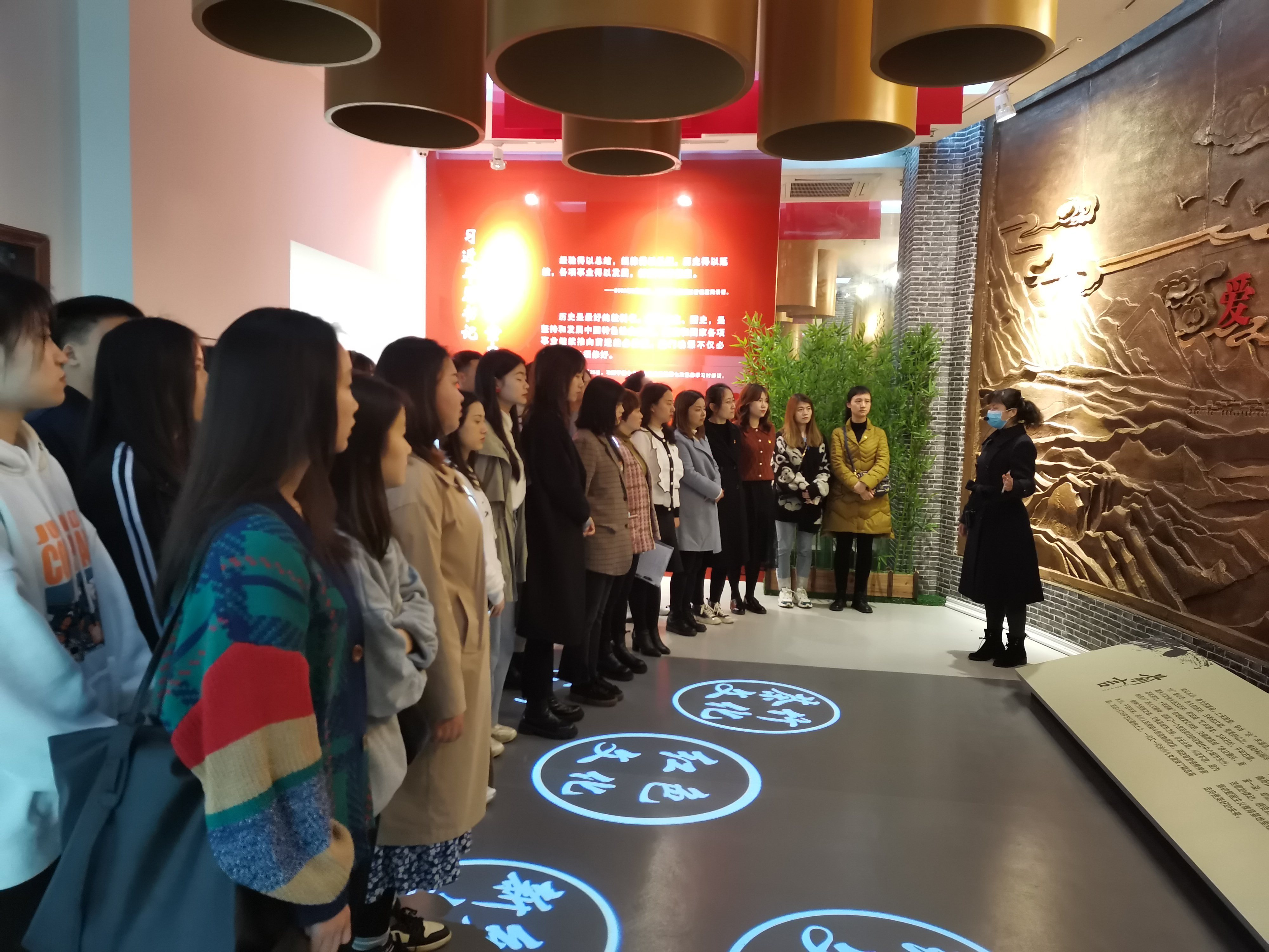 参观爱国主义教育基地.png 参观爱国主义教育基地.png