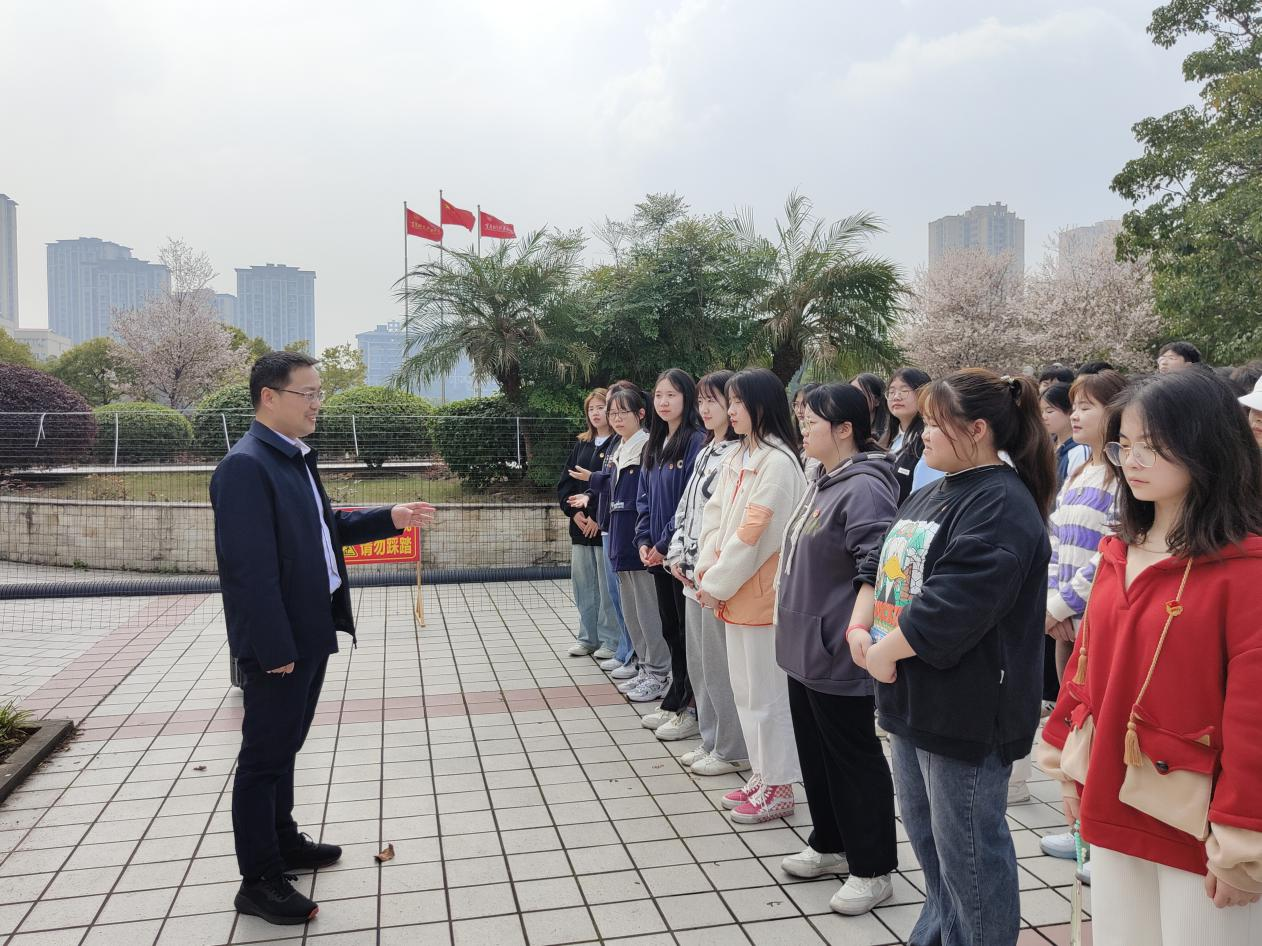 图片 1.png 图片 1.png