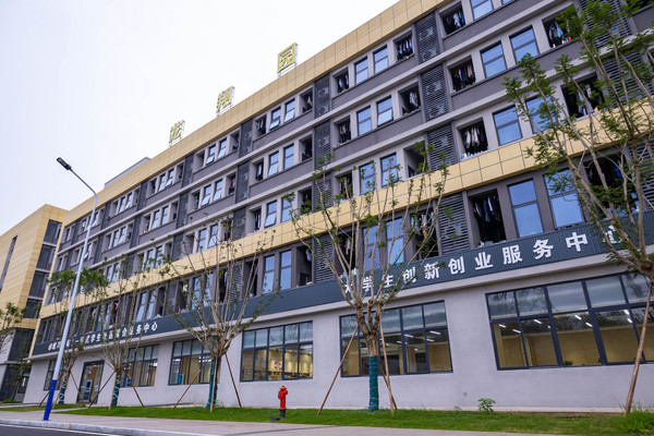 二.3.龙翔园学生宿舍.jpg